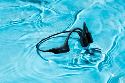 AfterShokz Aeropex Bluetooth sluchátka před uši černá