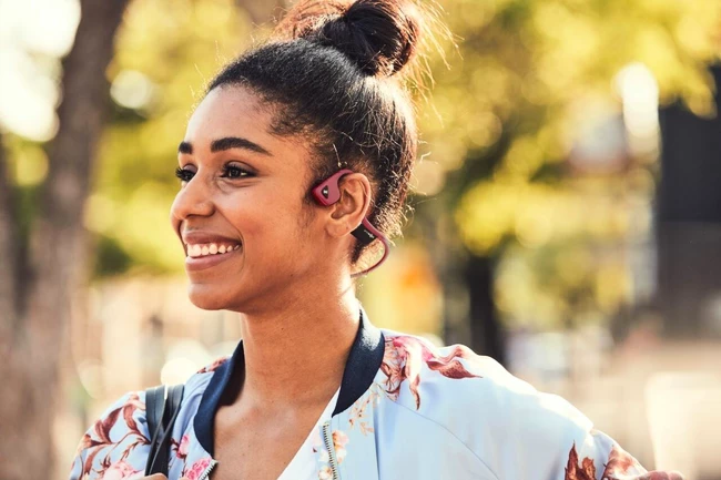 AfterShokz Trekz Air Bluetooth sluchátka před uši červená