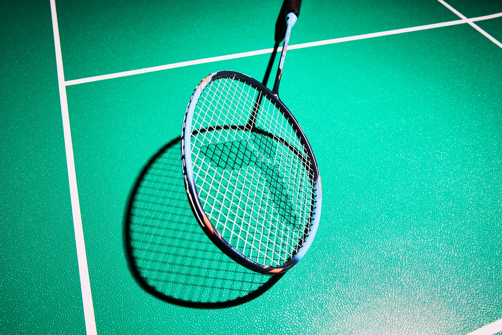 Badmintonová raketa Victor Thruster K 12 M