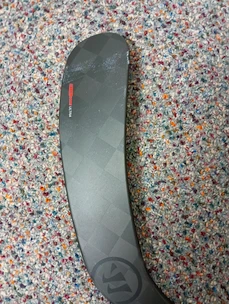 Bazar -  Kompozitová hokejka Warrior Novium 2 Pro Senior  W03 Backstrom levá ruka dole  flex 85