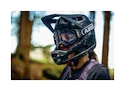 Cyklistická helma Abus Airdrop Mips Black Gold