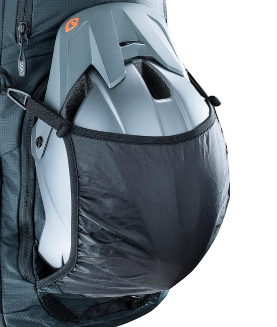 Cyklistický batoh EVOC CC 16l + 2l Bladder černý