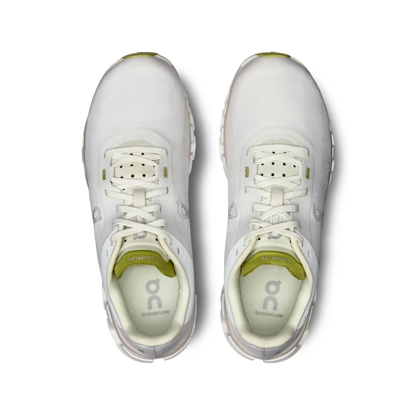 Dámská běžecká obuv On  Cloudflow 4 White/Sand  EUR 37,5