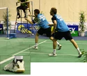 DOPRODEJ: Juniorská sálová obuv Yonex SHB-100 Men Gold LTD ´08