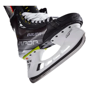 Hokejové brusle Bauer Vapor Hyperlite Intermediate