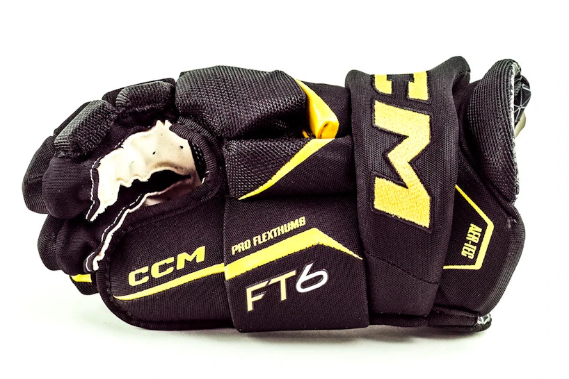 Hokejové rukavice CCM JetSpeed FT6 Black/Sunflower Junior 10 palců