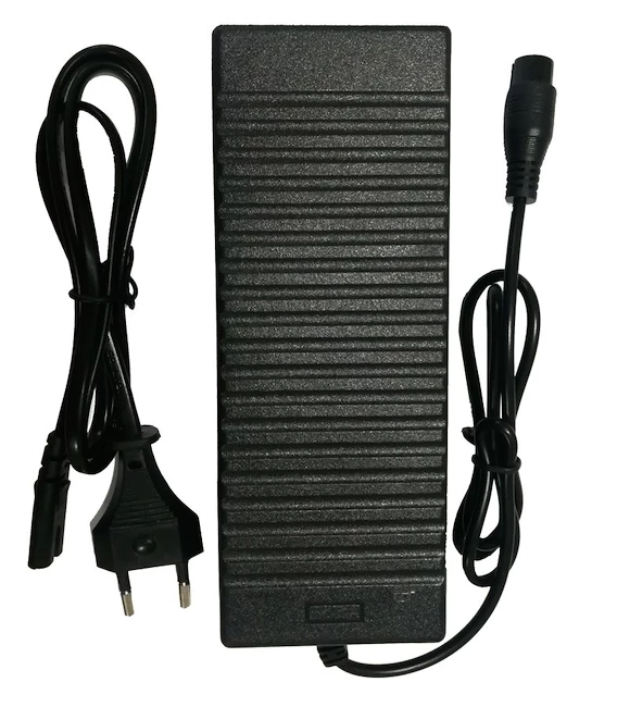 Nabíječka k elektrokoloběžce CITY BOSS  R3/V4/GV4 (36V)