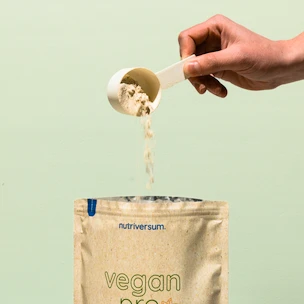 Nutriversum  Vegan Pro 500 g slaný karamel