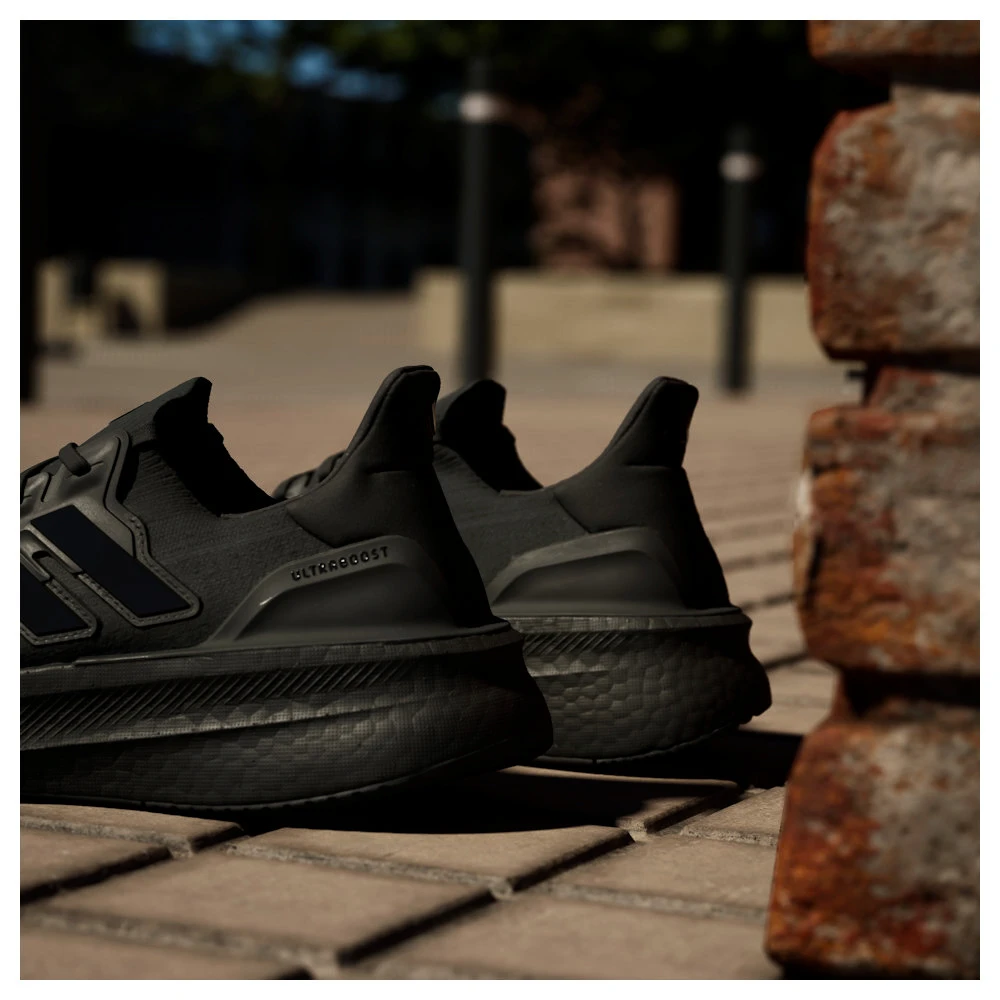 Pánská běžecká obuv adidas  Ultraboost 5 Core Black/Core Black/Core Black