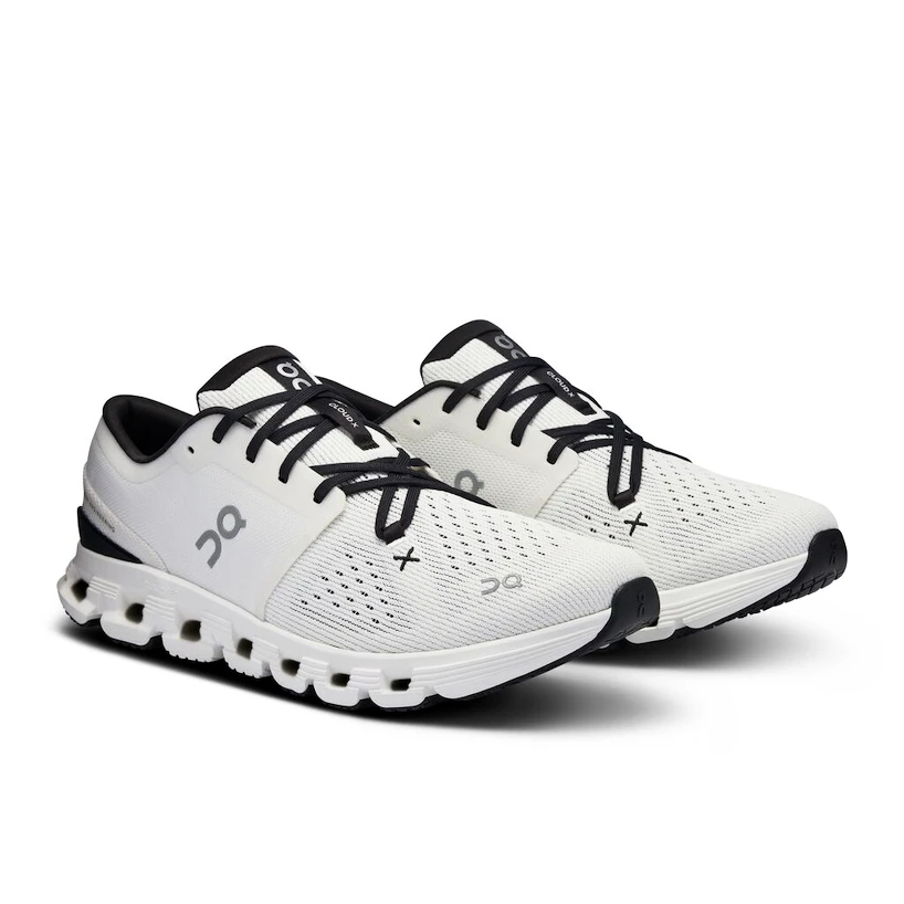 Pánská běžecká obuv On  Cloud X 4 Ivory/Black  EUR 45