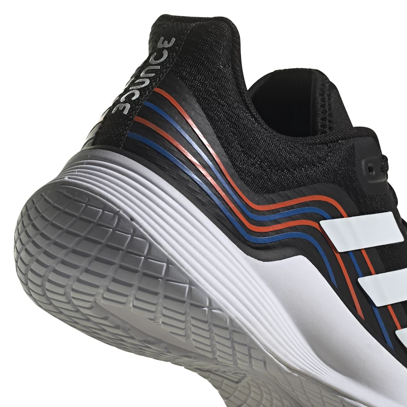 Pánská sálová obuv adidas  Novaflight M Black  EUR 43 1/3