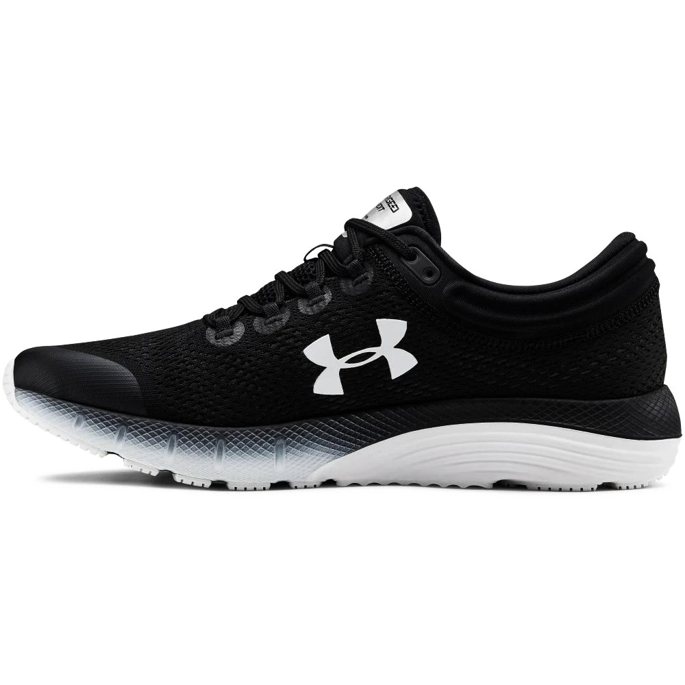 Pánské Běžecké boty Under Armour Charged Bandit 5 černé