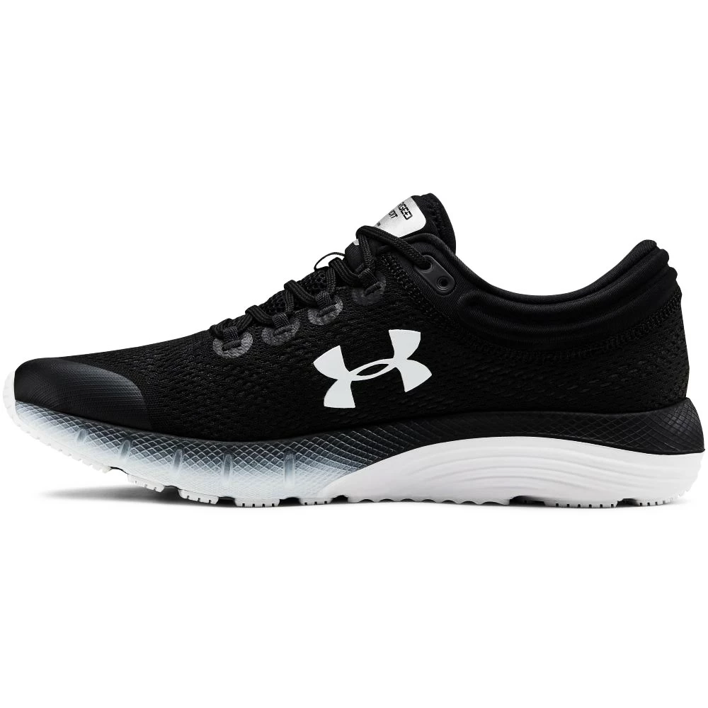 Pánské Běžecké boty Under Armour Charged Bandit 5 černé