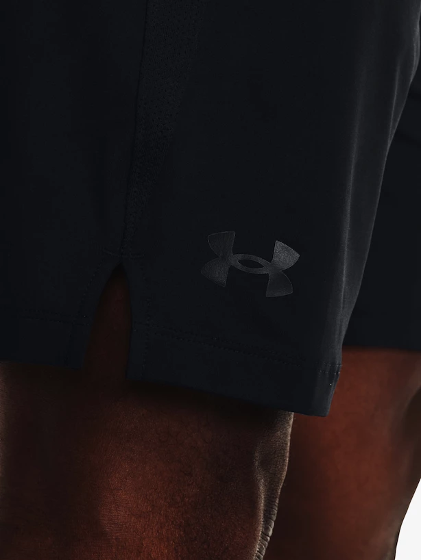 Pánské šortky Under Armour  Tech Vent Short-BLK S
