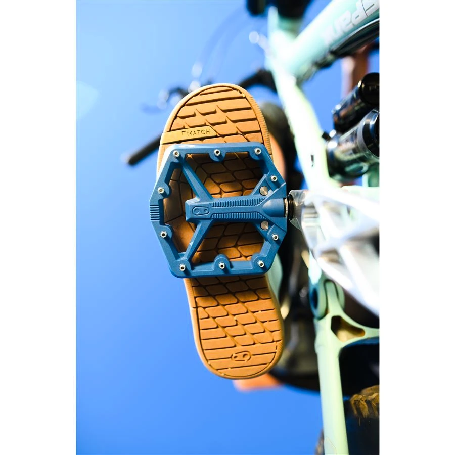 Platformové pedály Crankbrothers  Stamp 1 Large Orange Gen 2