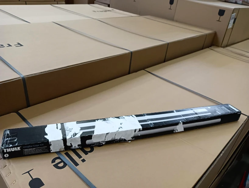Poškozený obal -  Nosné tyče Thule WingBar Edge  104 cm