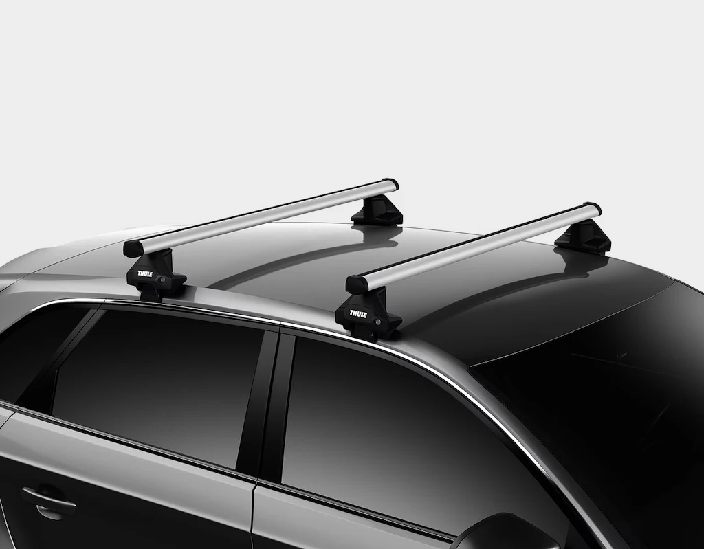 Střešní nosič Thule s profesionální tyčí Lexus LBX 5-dr SUV s holou střechou 2024