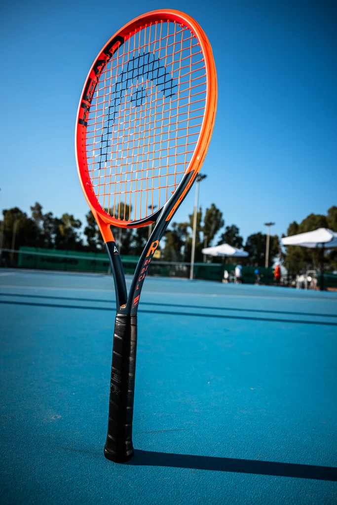 Tenisová raketa Head Radical MP 2023