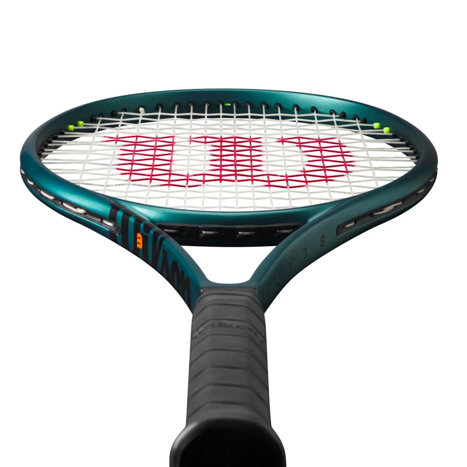 Tenisová raketa Wilson Blade 100 V9