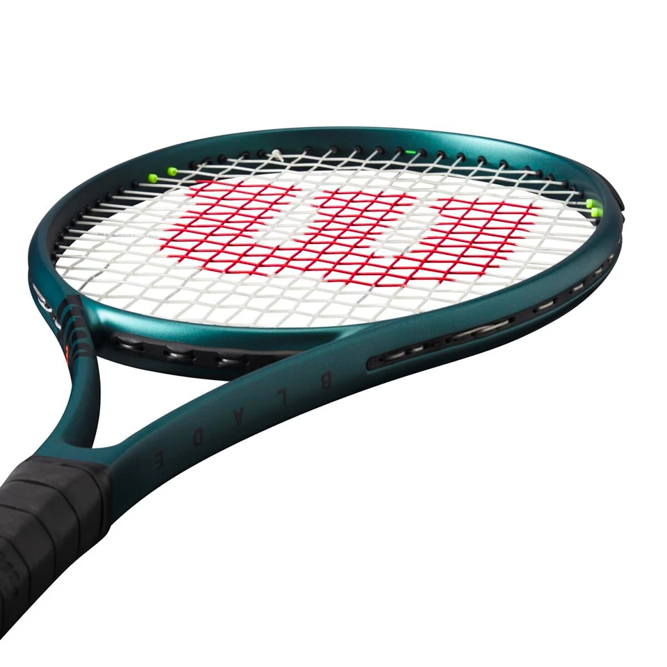 Tenisová raketa Wilson Blade 101L V9