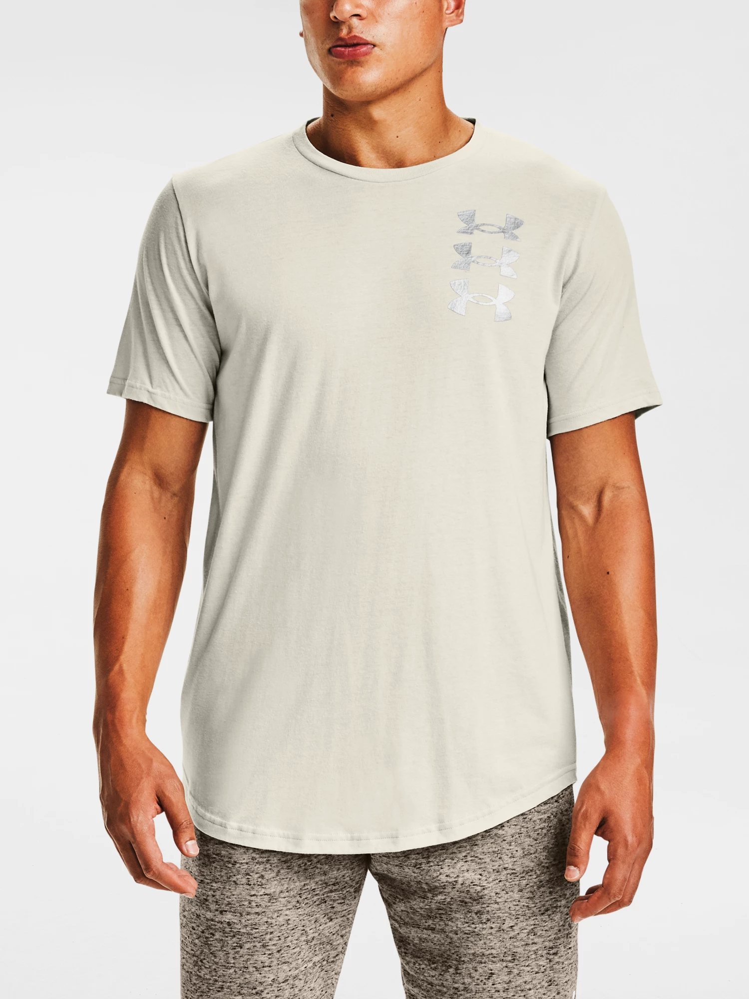 Tričko Under Armour TRIPLE STACK LOGO SS-WHT