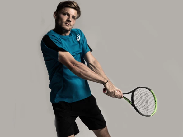 David Goffin a tenisová raketa Wilson Blade v7