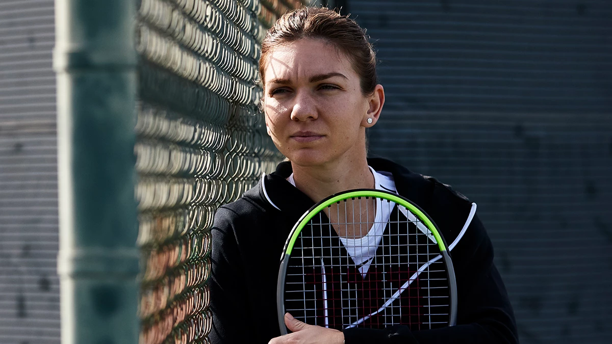 Simona Halep s novou řadou tenisových raket Wilson Blade v7