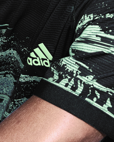 Alexander Zverev v oblečení na tenis adidas New York