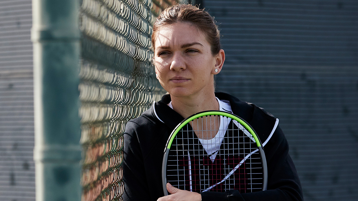 Simona Halep s novou řadou tenisových raket Wilson Blade v7