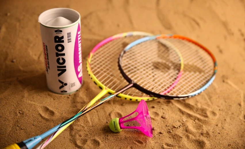 Airbadmintonové míče Victor AirShuttle - badmintonové venkovní míčky