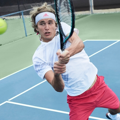 Alexander Zverev v oblečení na tenis adidas New York