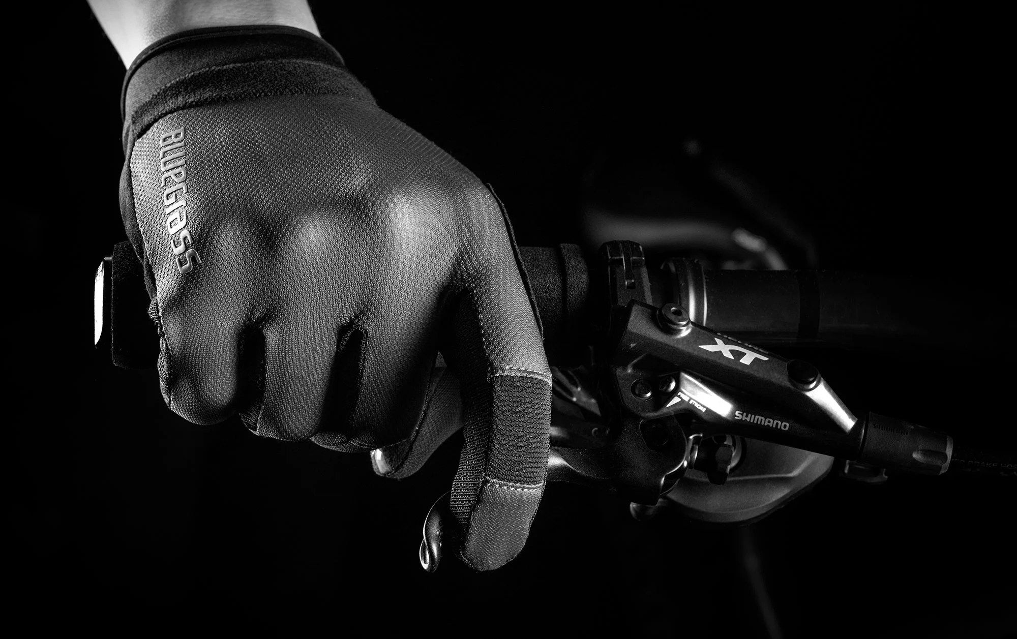 Cyklistické rukavice Bluegrass React black