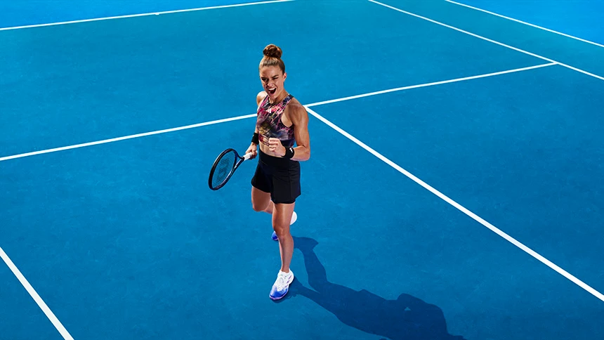 Maria Sakkari v tenisovém oblečení adidas Melbourne 2023