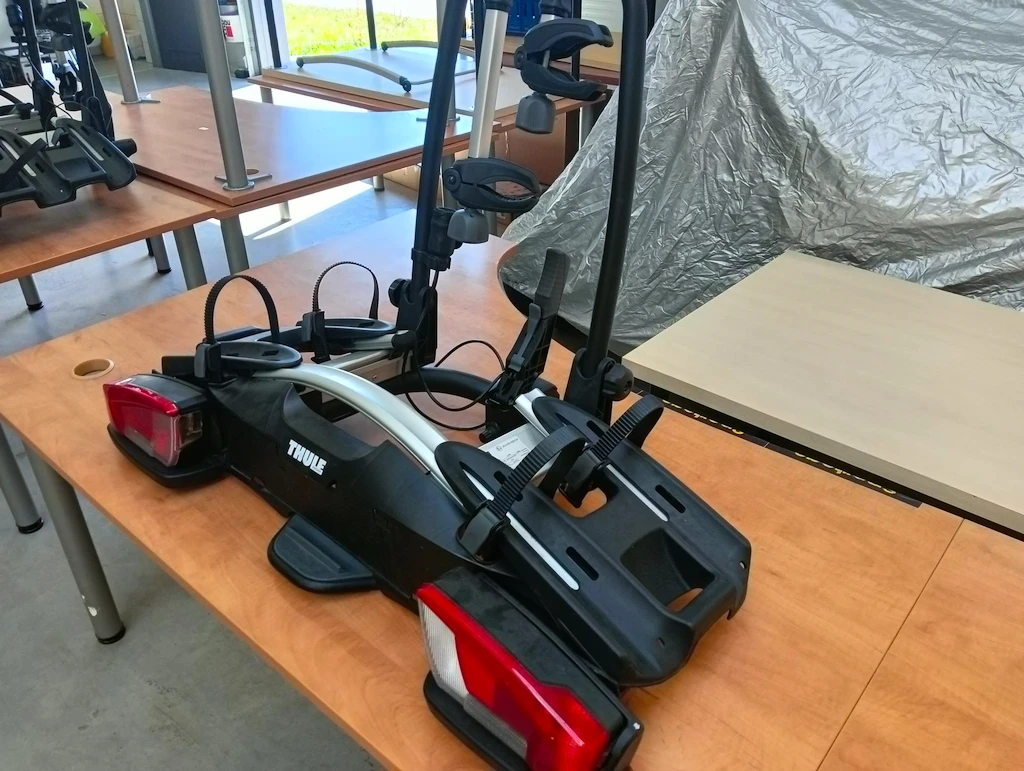 Vyzkoušeno - Nosič kol na tažné zařízení Thule VeloCompact 2 (924)
