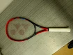 Vyzkoušeno - Tenisová raketa Yonex Vcore 100L Scarlet  L3